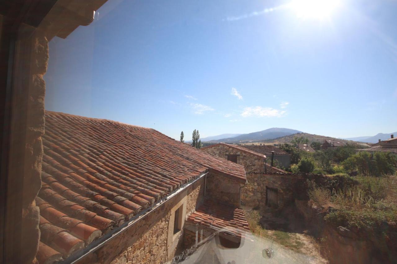 Vila Loboratorio Rural - La Majada Del Acebo Navatejares Exteriér fotografie